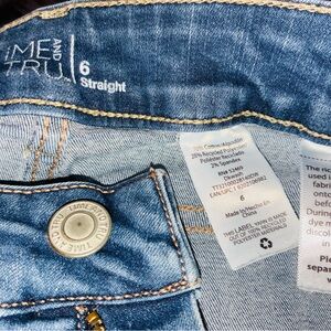 Time and Tru Women's Denim Straight Leg Jeans